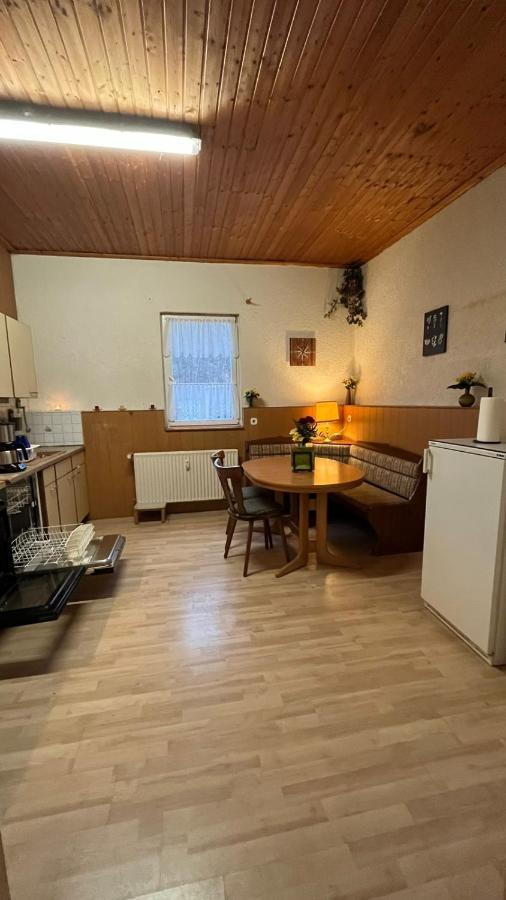 Monteure, Ganzes Haus, Schwarzheide, Haus 1 Apartman Kültér fotó