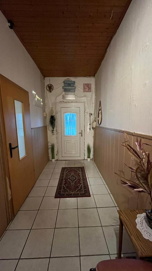Monteure, Ganzes Haus, Schwarzheide, Haus 1 Apartman Kültér fotó