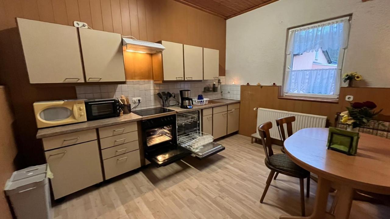 Monteure, Ganzes Haus, Schwarzheide, Haus 1 Apartman Kültér fotó