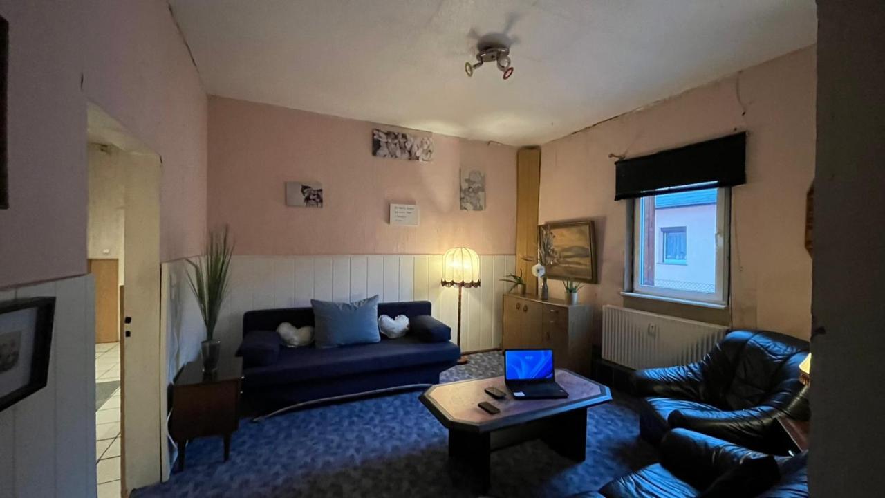 Monteure, Ganzes Haus, Schwarzheide, Haus 1 Apartman Kültér fotó