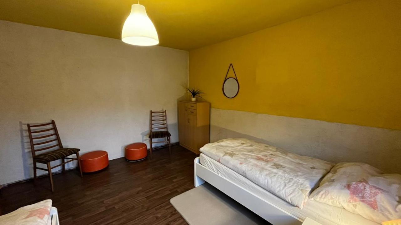 Monteure, Ganzes Haus, Schwarzheide, Haus 1 Apartman Kültér fotó
