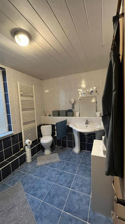 Monteure, Ganzes Haus, Schwarzheide, Haus 1 Apartman Kültér fotó