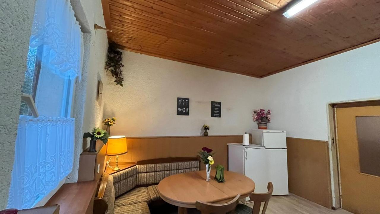 Monteure, Ganzes Haus, Schwarzheide, Haus 1 Apartman Kültér fotó