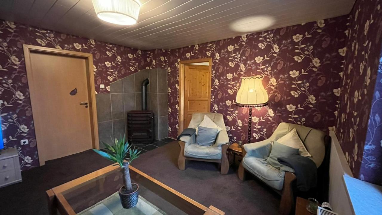 Monteure, Ganzes Haus, Schwarzheide, Haus 1 Apartman Kültér fotó